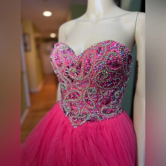 Sherri Hill Homecoming/Cocktail Dress - Picture 4 of 6